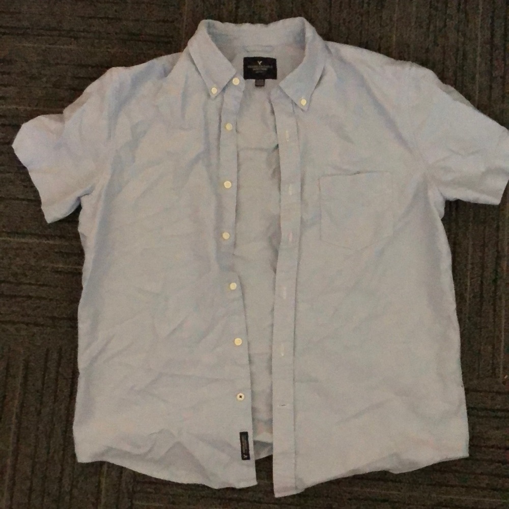 American Eagle short-sleeve button up shirt